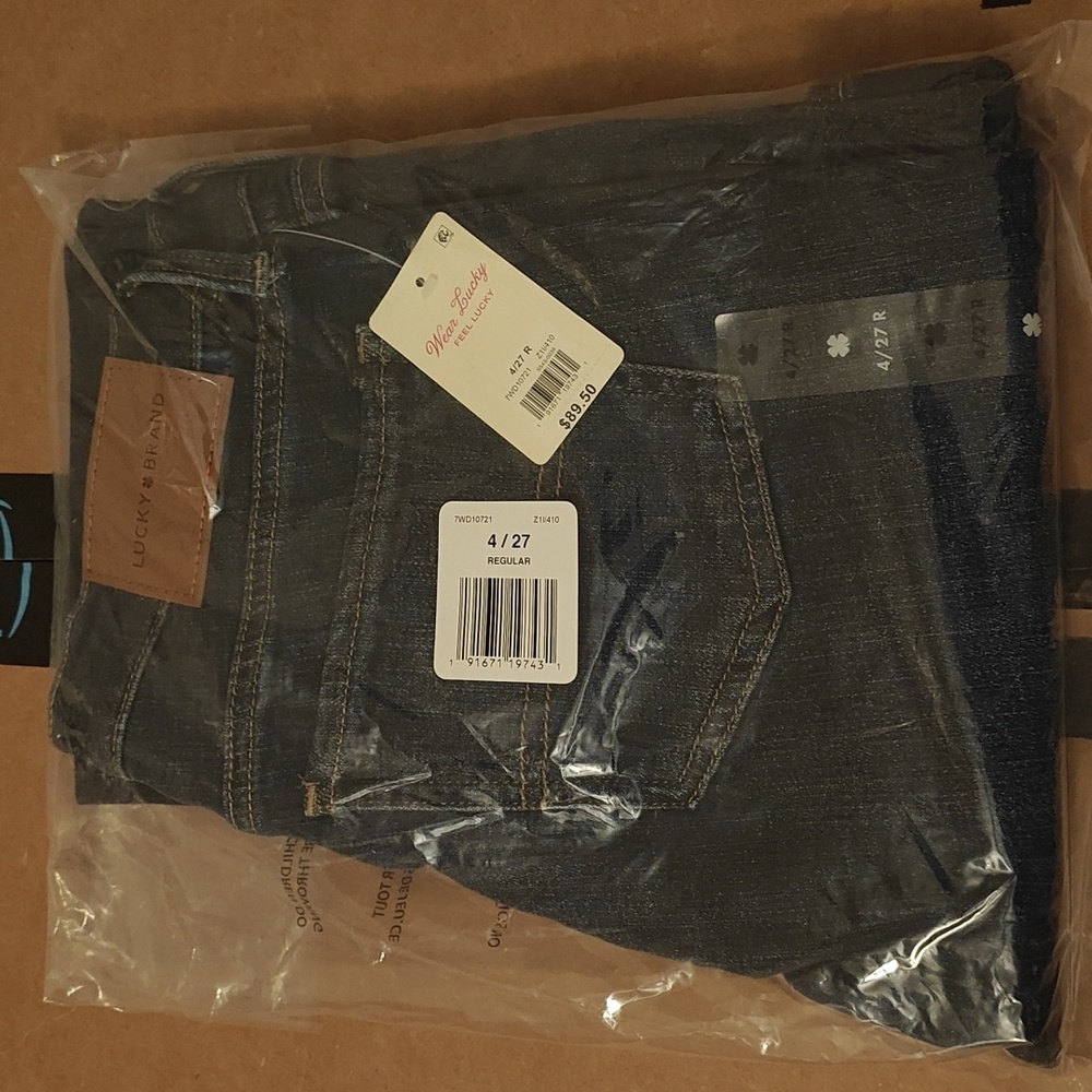 Lucky Brand Women Size 4/27 Regular Sweet Boot Mid-Rise Blue Jeans Dark Blue - Picture 9 of 9